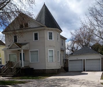 310 W Campbell St