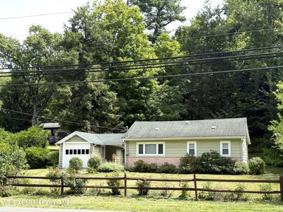 2946 New York 32