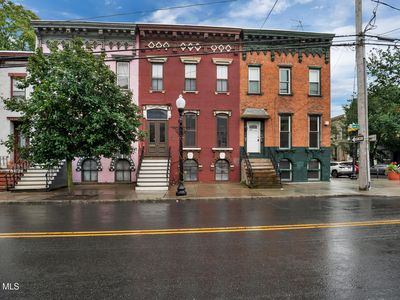 282 Lark Street