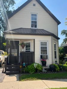 113 E Vine St