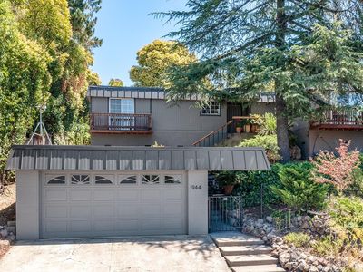 944 Summerfield Road