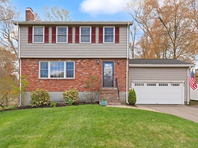 48 Beatrice Ln