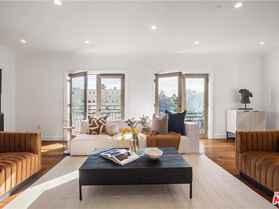 918 S Wooster St APT 2