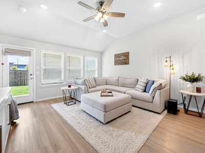 8736 Copper River Dr