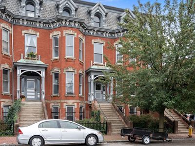72 Temple St APT 3