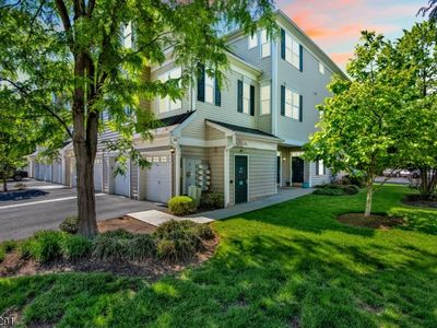 24 Swing Bridge Ln