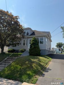 29 Englewood Avenue