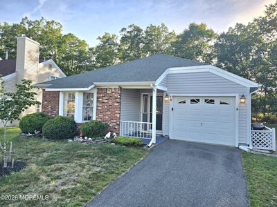 16 Cottonwood Drive