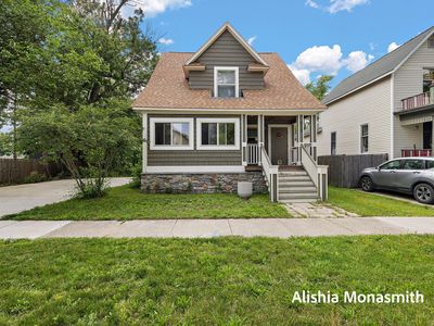313 N 5th St