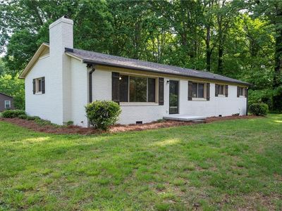 110 N Claybon Dr