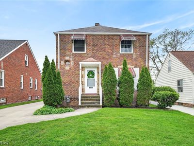 Property at 6115 Brownfield Dr, Parma, OH