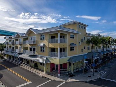450 Old San Carlos Blvd #309