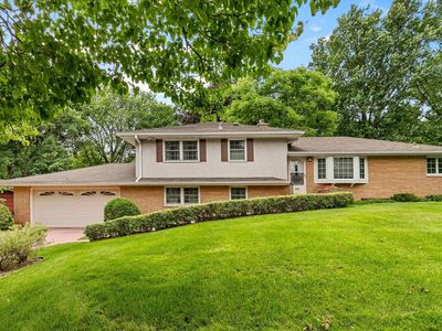 Property at 3081 Chatsworth St N, Roseville, MN