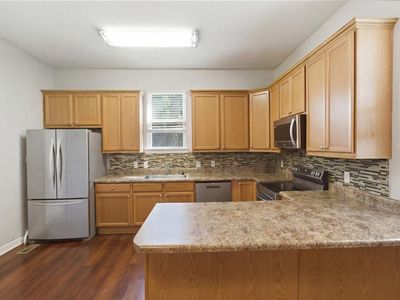 205 W 36th St