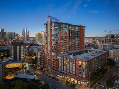 600 12th Ave S APT 313