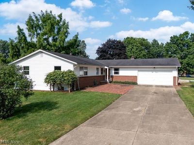 1012 Ashwood Dr