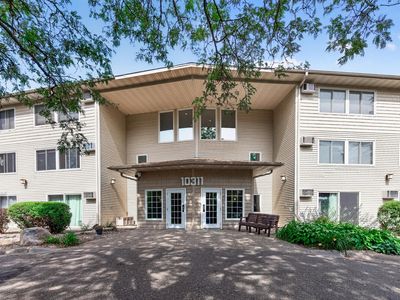 10311 Cedar Lake Rd APT 313