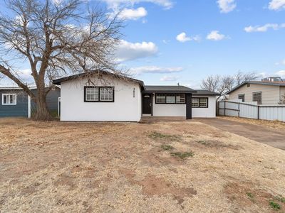 3809 Melody Ln