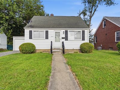 2643 Fletcher Ave NE