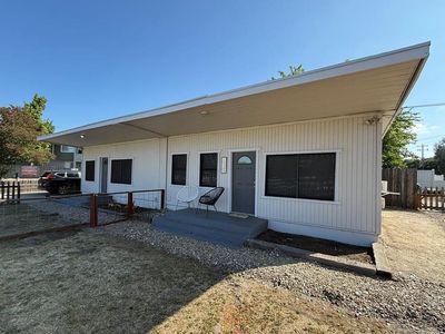 10235 El Camino Real
