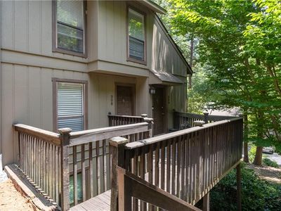 Property at 308 Cumberland Ct SE, Smyrna, GA