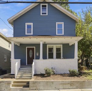 249 Kingwood St