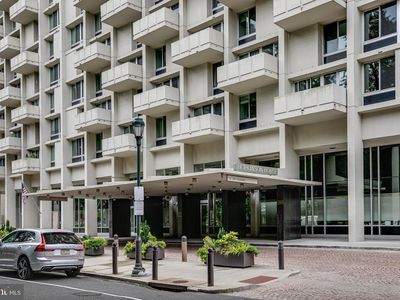 604 S Washington Sq APT 3105