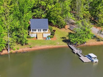 449 Island View Dr