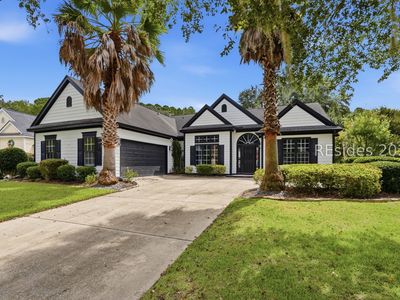 6 Crossings Boulevard