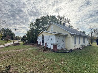 1301 E Mechanic Ave
