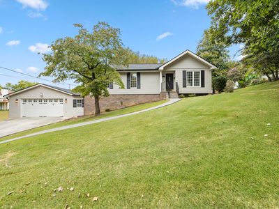 11 E Larry Cir
