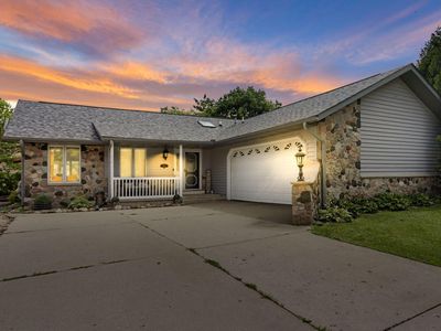 645 W Estate COURT