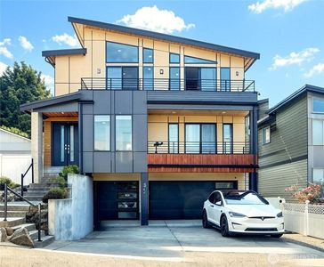 1025 N 36th Street