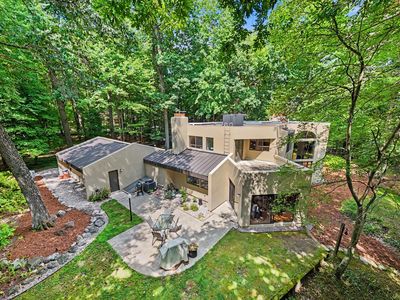 10109 Hathaway Dr