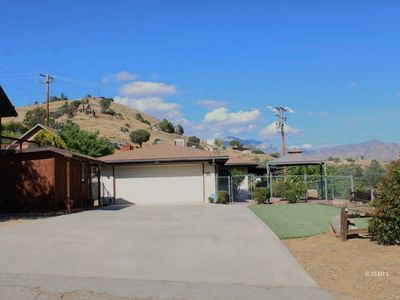 720 Sierra Vista Dr