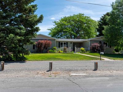 807 Road 8 1/2