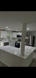 179 NE Emerald Dr