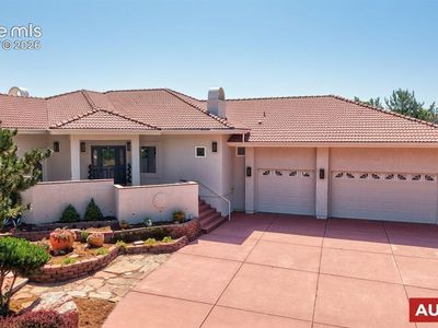 2075 Mulligan Dr