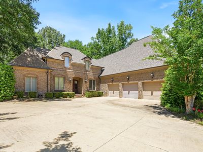 135 Autumn Hills Dr