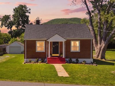 1119 Gearhart Rd SE