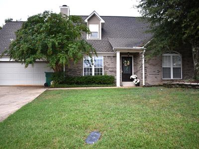 1694 Forest Hill Ln