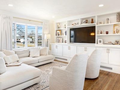 Property at 6 Jenkins St, Bristol, RI