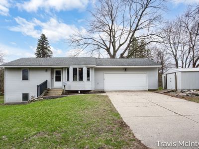 103 W Union St