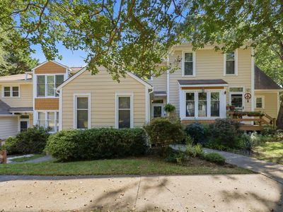 101 Thomas Ln