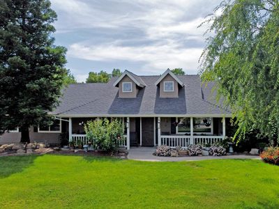 16176 La Canada Rd