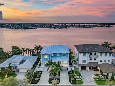 7 PARADISE LANE