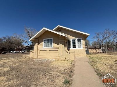 Property at 121 W 9th St, Liberal, KS