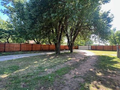 229 E Juniper Ln
