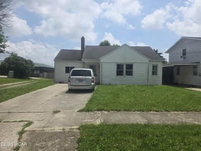 Property at 307 W Silver St, Wapakoneta, OH