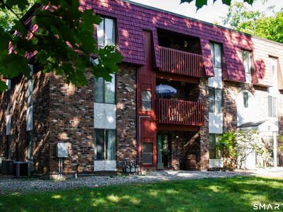 10 Woodsedge Drive #1A